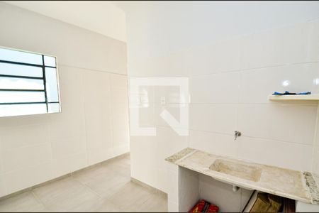 Casa à venda com 45m², 1 quarto e 4 vagas Casa à venda com 45m², 1 quarto e 4 vagasCozinha