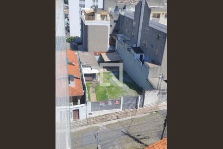 Casa à venda com 45m², 1 quarto e 4 vagas Casa à venda com 45m², 1 quarto e 4 vagasFachada