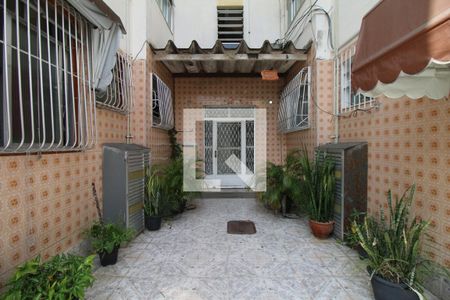 Apartamento à venda com 48m², 2 quartos e 1 vagaFachada e portaria