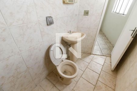 Banheiro de apartamento para alugar com 1 quarto, 46m² em Jardim Santa Rosa, Taboão da Serra