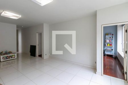 Quarto  de casa para alugar com 4 quartos, 500m² em Mangabeiras, Belo Horizonte