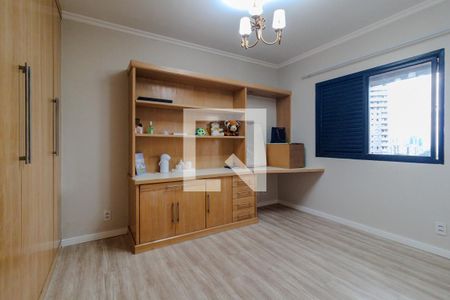 Apartamento à venda com 220m², 3 quartos e 4 vagas Apartamento à venda com 220m², 3 quartos e 4 vagasSuíte 3