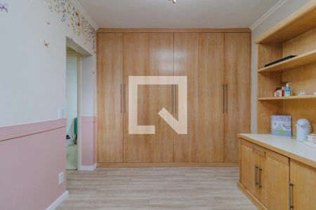 Apartamento à venda com 220m², 3 quartos e 4 vagas Apartamento à venda com 220m², 3 quartos e 4 vagasSuíte 3