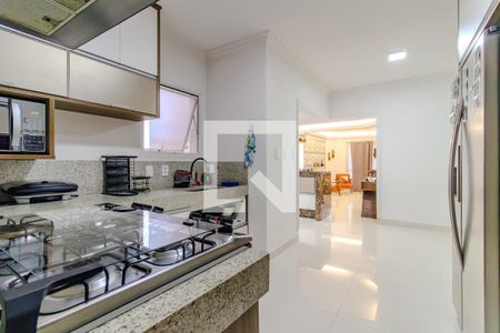 Apartamento à venda com 220m², 3 quartos e 4 vagas Apartamento à venda com 220m², 3 quartos e 4 vagasCozinha