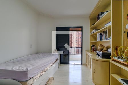 Apartamento à venda com 220m², 3 quartos e 4 vagas Apartamento à venda com 220m², 3 quartos e 4 vagasSuíte 2