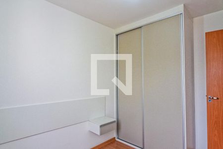 Quarto 2 de apartamento para alugar com 2 quartos, 44m² em Jardim Iris, São Paulo