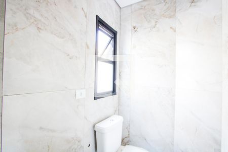 Casa à venda com 197m², 3 quartos e 4 vagas Casa à venda com 197m², 3 quartos e 4 vagasBanheiro do quarto 1