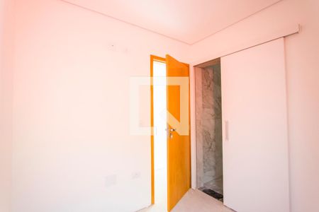 Casa à venda com 197m², 3 quartos e 4 vagas Casa à venda com 197m², 3 quartos e 4 vagasQuarto 2 - Suíte