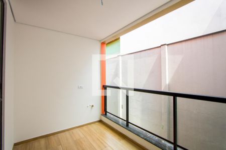 Casa à venda com 197m², 3 quartos e 4 vagas Casa à venda com 197m², 3 quartos e 4 vagasVaranda da cozinha