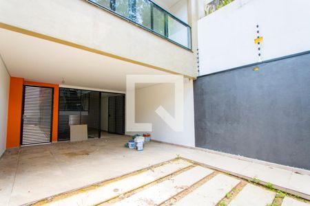 Casa à venda com 197m², 3 quartos e 4 vagas Casa à venda com 197m², 3 quartos e 4 vagasGaragem