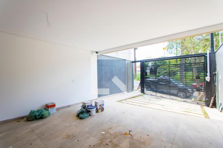 Casa à venda com 197m², 3 quartos e 4 vagas Casa à venda com 197m², 3 quartos e 4 vagasGaragem