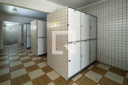 Apartamento para alugar com 94m², 2 quartos e 1 vaga Apartamento para alugar com 94m², 2 quartos e 1 vagaArmários