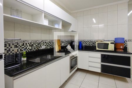Apartamento para alugar com 94m², 2 quartos e 1 vaga Apartamento para alugar com 94m², 2 quartos e 1 vagaCozinha