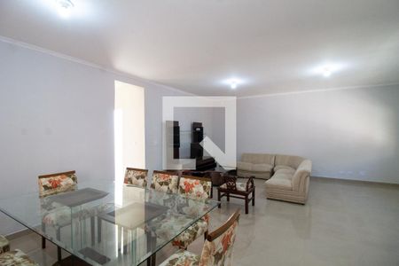 Sala de casa à venda com 3 quartos, 150m² em Jardim Santa Mena, Guarulhos