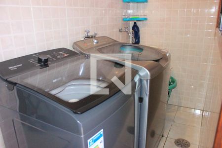 Casa à venda com 157m², 3 quartos e 4 vagasLavanderia