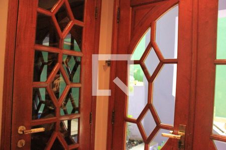 Casa à venda com 157m², 3 quartos e 4 vagasEnttrada de acesso à cozinha e lavabo