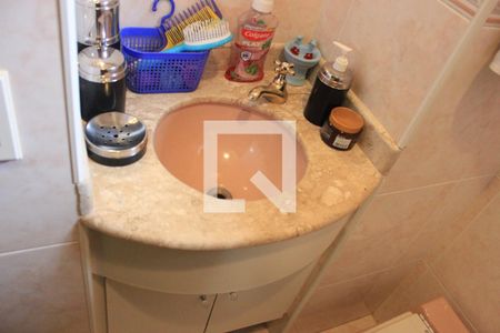 Casa à venda com 157m², 3 quartos e 4 vagasBanheiro 1