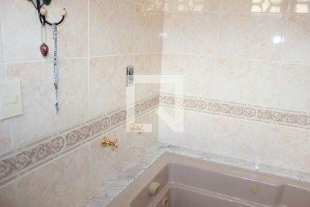 Casa à venda com 157m², 3 quartos e 4 vagasBanheiro da Suíte