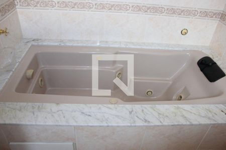 Casa à venda com 157m², 3 quartos e 4 vagasBanheiro da Suíte