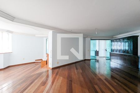 Apartamento à venda com 352m², 4 quartos e 4 vagasSala
