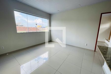 Sala de casa para alugar com 1 quarto, 50m² em Vila São Luis, Duque de Caxias