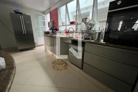 Casa para alugar com 230m², 4 quartos e 11 vagasCozinha