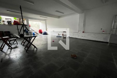 Casa para alugar com 230m², 4 quartos e 11 vagasQuintal