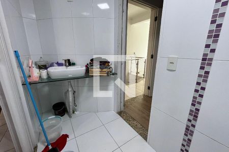 Casa para alugar com 230m², 4 quartos e 11 vagasBanheiro 2