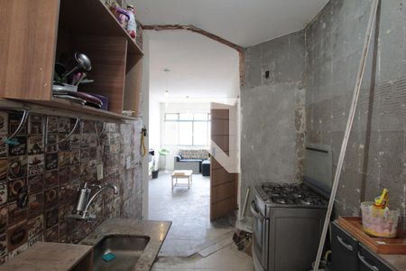 Apartamento à venda com 220m², 5 quartos e 1 vagaCozinha e Área de Serviço