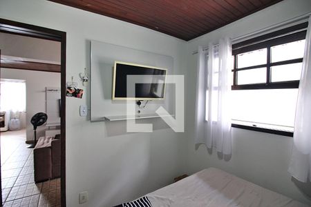 Casa à venda com 344m², 4 quartos e 6 vagasQuarto 1 Edícula  