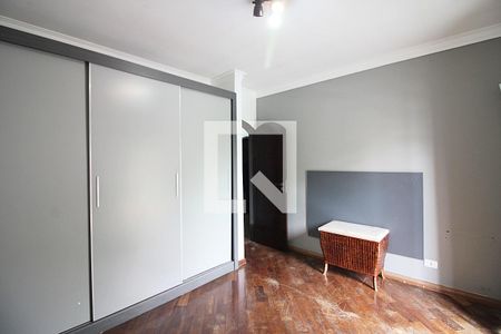 Casa à venda com 344m², 4 quartos e 6 vagasQuarto 3