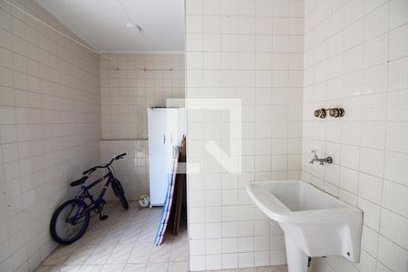 Casa à venda com 344m², 4 quartos e 6 vagasÁrea de Serviço