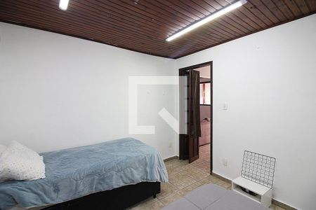 Casa à venda com 344m², 4 quartos e 6 vagasQuarto 2 Edícula  
