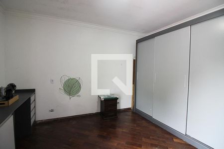 Casa à venda com 344m², 4 quartos e 6 vagasQuarto 3