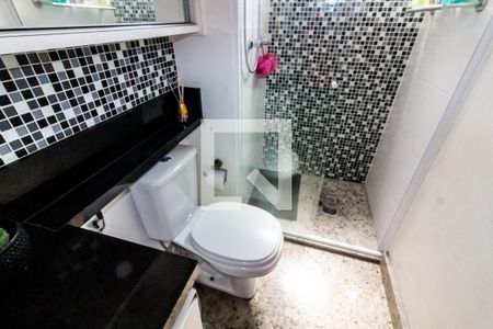 Apartamento à venda com 82m², 3 quartos e 2 vagas Apartamento à venda com 82m², 3 quartos e 2 vagasBanheiro