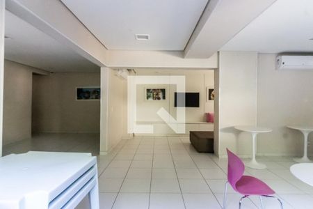 Apartamento à venda com 82m², 3 quartos e 2 vagas Apartamento à venda com 82m², 3 quartos e 2 vagasÁrea comum - Salão de festas Infantil