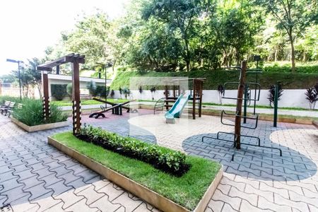 Apartamento à venda com 82m², 3 quartos e 2 vagas Apartamento à venda com 82m², 3 quartos e 2 vagasÁrea comum - Playground