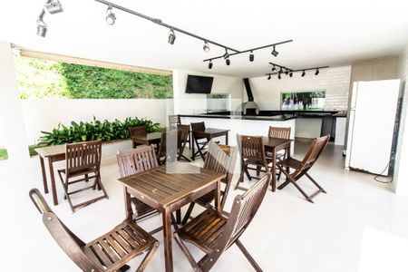 Apartamento à venda com 82m², 3 quartos e 2 vagas Apartamento à venda com 82m², 3 quartos e 2 vagasÁrea comum - Churrasqueira