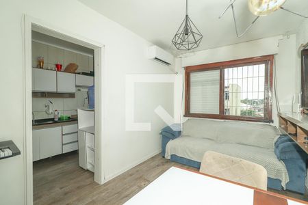 Sala de apartamento à venda com 2 quartos, 60m² em Rubem Berta, Porto Alegre