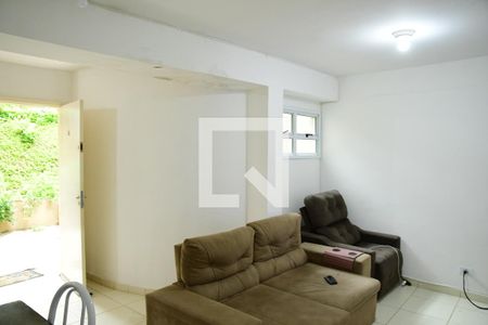 Sala de apartamento para alugar com 2 quartos, 54m² em Jardim Barbacena, Cotia