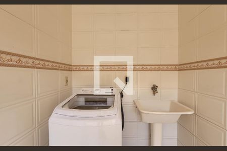 Casa à venda com 340m², 3 quartos e 4 vagasArea de serviço