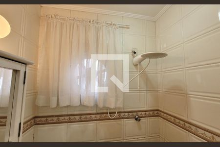 Casa à venda com 340m², 3 quartos e 4 vagasBanheiro de serviço