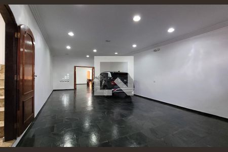 Casa à venda com 340m², 3 quartos e 4 vagasGaragem