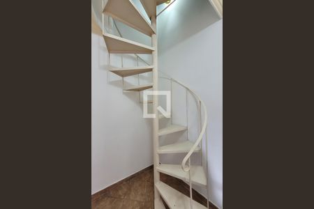 Casa à venda com 340m², 3 quartos e 4 vagasQuarto de serviço