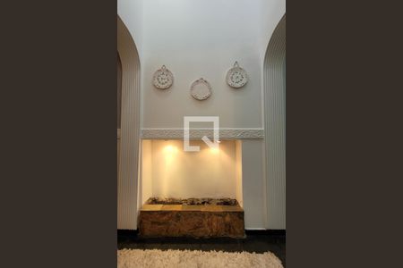 Casa à venda com 340m², 3 quartos e 4 vagasCorredor