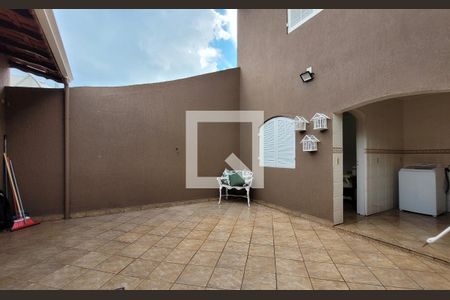 Casa à venda com 340m², 3 quartos e 4 vagasQuintal