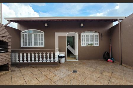 Casa à venda com 340m², 3 quartos e 4 vagasQuintal