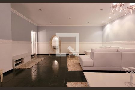 Casa à venda com 340m², 3 quartos e 4 vagasSala 2