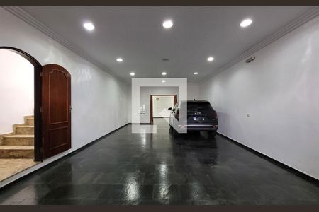 Casa à venda com 340m², 3 quartos e 4 vagasGaragem
