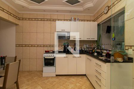 Casa à venda com 100m², 5 quartos e sem vaga Casa à venda com 100m², 5 quartos e sem vagaCozinha